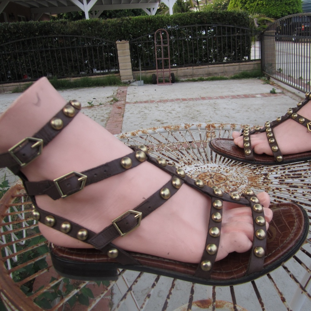 SAM EDELMAN GOLD STUDDED GLADIATOR SANDALS BROWN